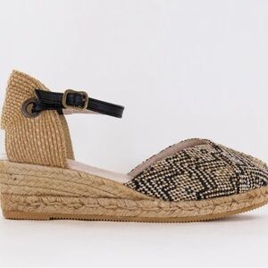 ERIC MICHAEL COPA 3 WEDGE (WOMEN'S 39 US 8.5
- TWILL